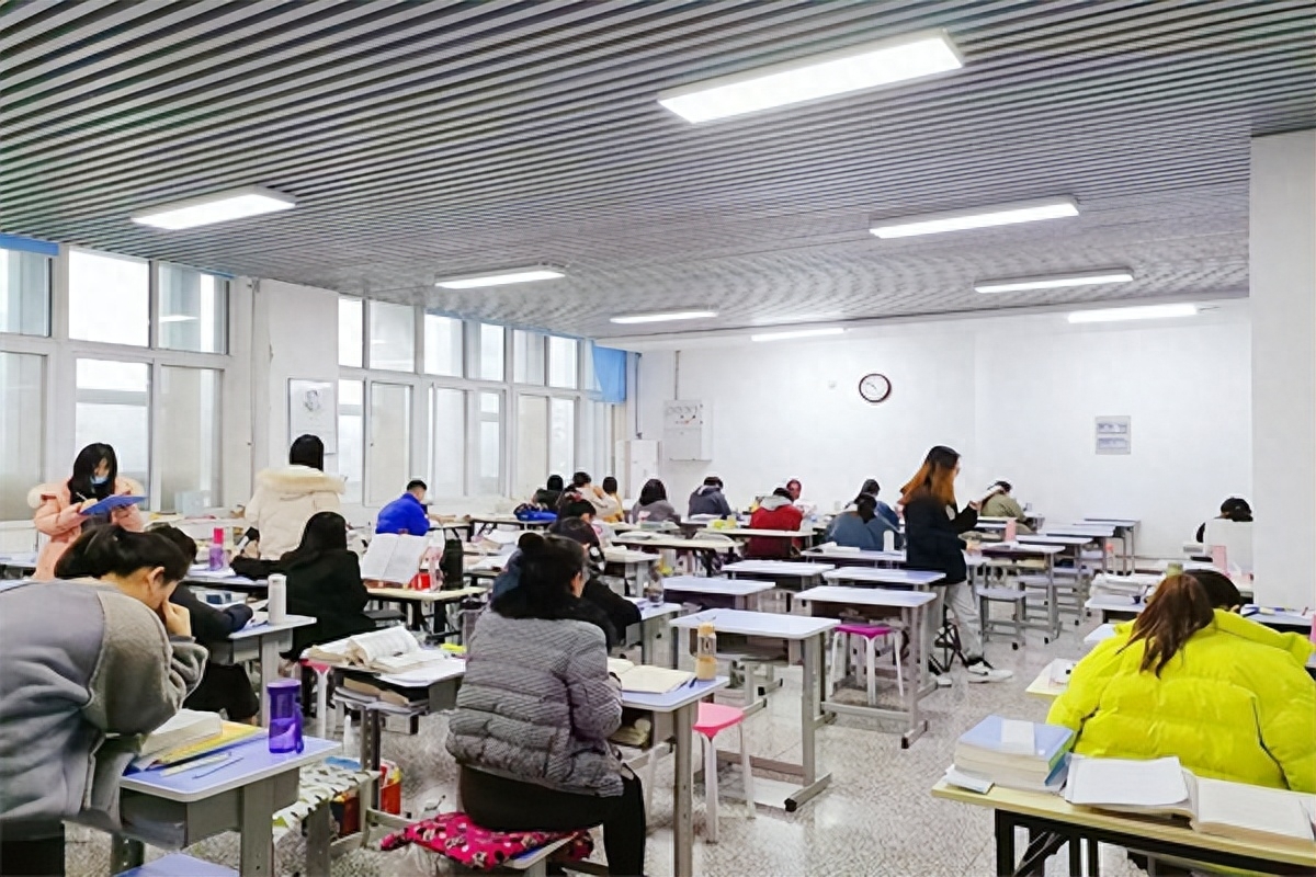 寄宿考研是什么意思怎么收费,一文了解考研寄宿学校含义和模式(图1) 寄宿考研是什么意思怎么收费,一文了解考研寄宿学校含义和模式(图1)