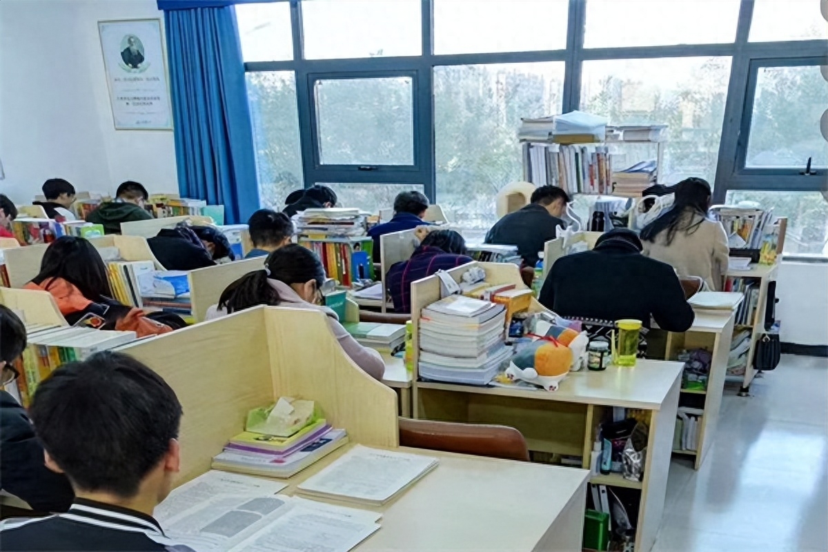 寄宿考研是什么意思怎么收费,一文了解考研寄宿学校含义和模式(图3) 寄宿考研是什么意思怎么收费,一文了解考研寄宿学校含义和模式(图3)