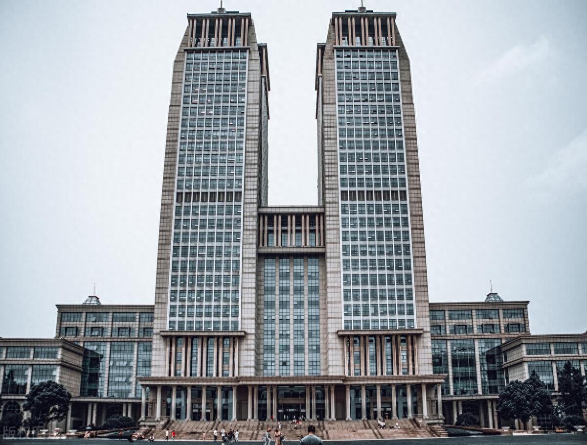 本科护理专业考研可以考什么专业，毕业即就业的护理学考研报考方向附院校推荐