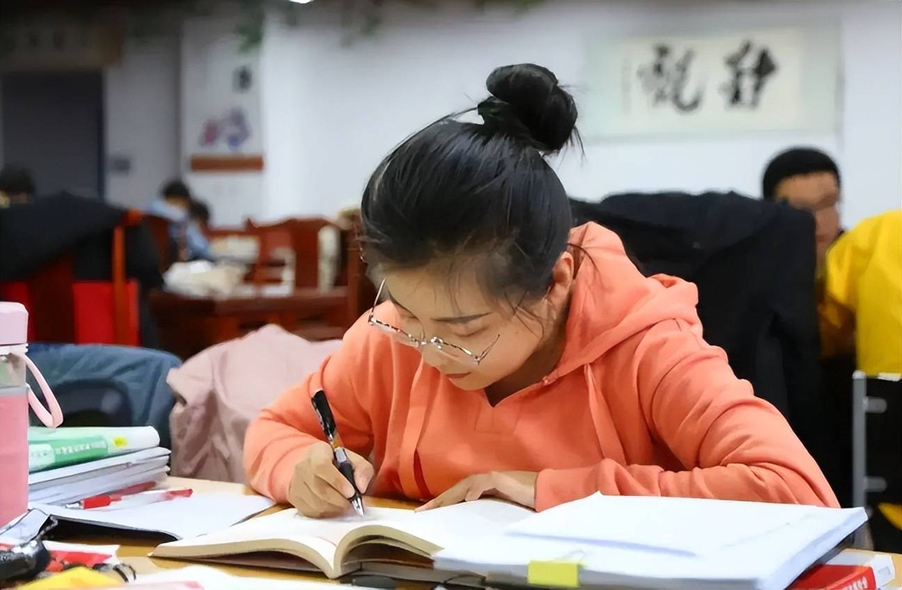 2024考研政治考哪几门课程,最新24考研时间及各科目全面复习规划表(图4) 2024考研政治考哪几门课程,最新24考研时间及各科目全面复习规划表(图4)