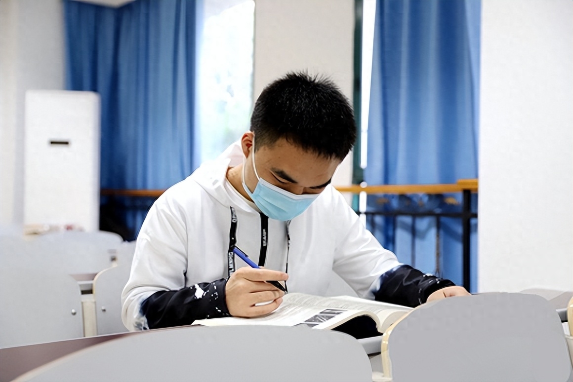 大学生没工作的多吗,毕业大学生失业背后现状原因和对策全解(图21) 大学生没工作的多吗,毕业大学生失业背后现状原因和对策全解(图21)
