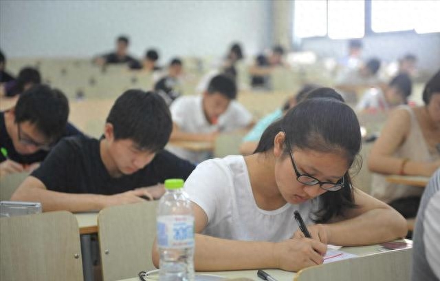 大学生村官怎么报考条件,关于大学生村官你想知道的都在这里(图3) 大学生村官怎么报考条件,关于大学生村官你想知道的都在这里(图3)