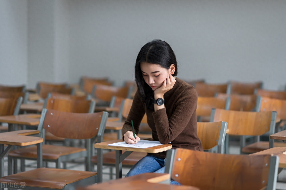 大学生入党申请书什么时候交,大学生入党的全部流程(图4) 大学生入党申请书什么时候交,大学生入党的全部流程(图4)