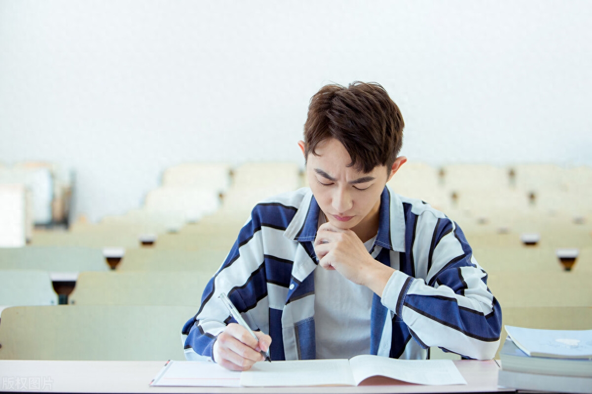 金融学考研需要考哪些科目，过来人告诉你金融专硕考研的科目