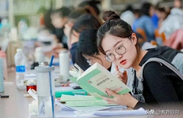 考研热门专业有哪些，教育界大佬推荐的5个热门专业(图2)