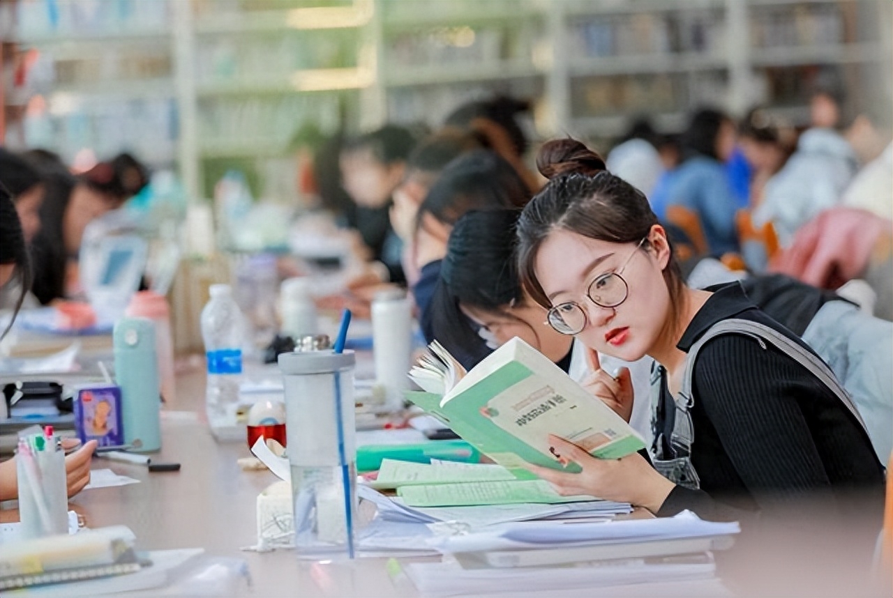 考研考什么专业好就业,这四大专业考研后出路更好(图2) 考研考什么专业好就业,这四大专业考研后出路更好(图2)