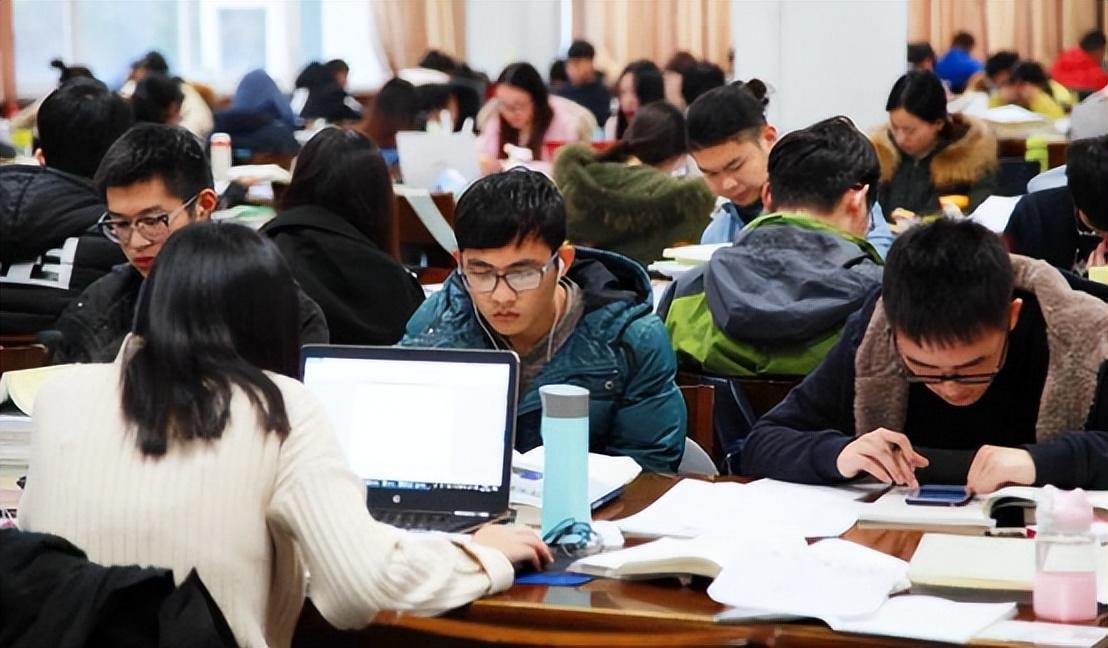普通一本考研考本校有意义吗,大学生考研考本校的三大很吸引人的优势(图2) 普通一本考研考本校有意义吗,大学生考研考本校的三大很吸引人的优势(图2)