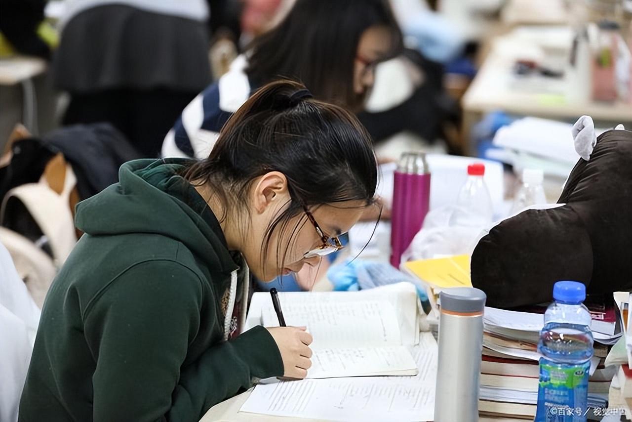 如何准备考研究生,分享六大助你成功上岸的高效备考考研技巧(图2) 如何准备考研究生,分享六大助你成功上岸的高效备考考研技巧(图2)