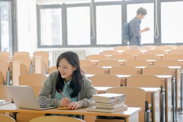 医学相关考试有哪些，普通本科医学生在校可以考的6个证书(图2)