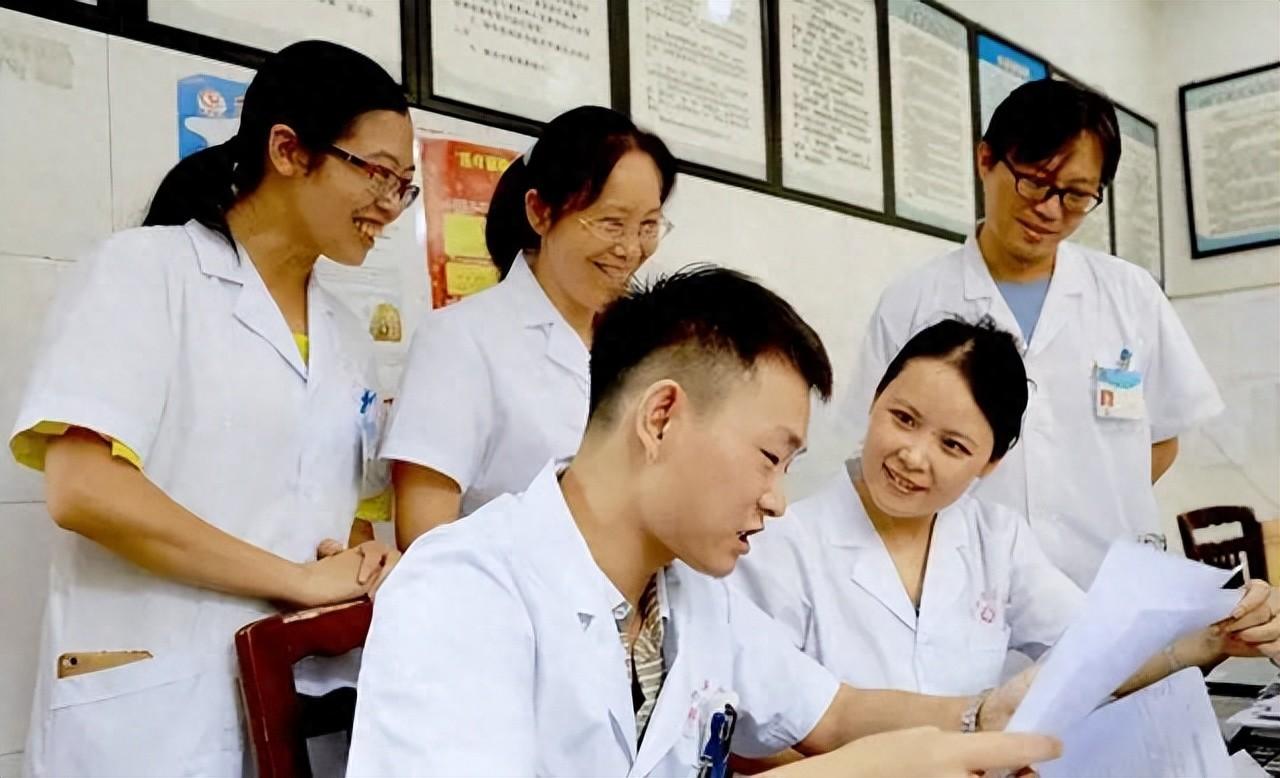 中医执业医师报考条件，中医执业医师考试的报考条件介绍