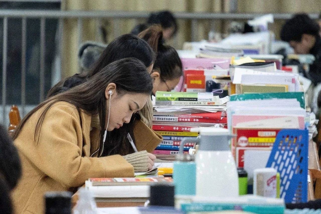 考研怎样考400分,快来GET考研初试成绩400+的备考秘籍(图2) 考研怎样考400分,快来GET考研初试成绩400+的备考秘籍(图2)