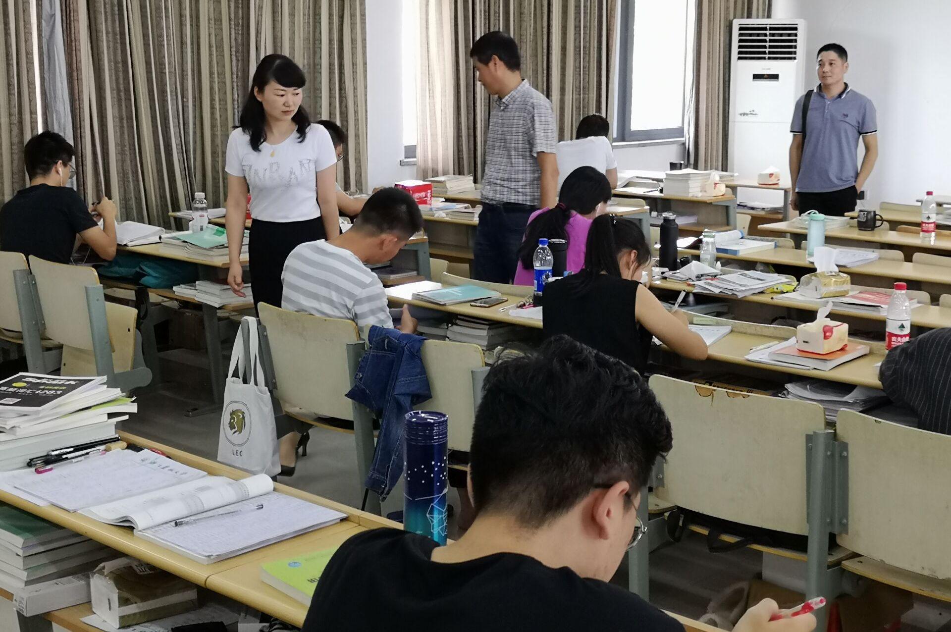 研究生怎么选好的导师,读研必备的好导师选择攻略(图3) 研究生怎么选好的导师,读研必备的好导师选择攻略(图3)