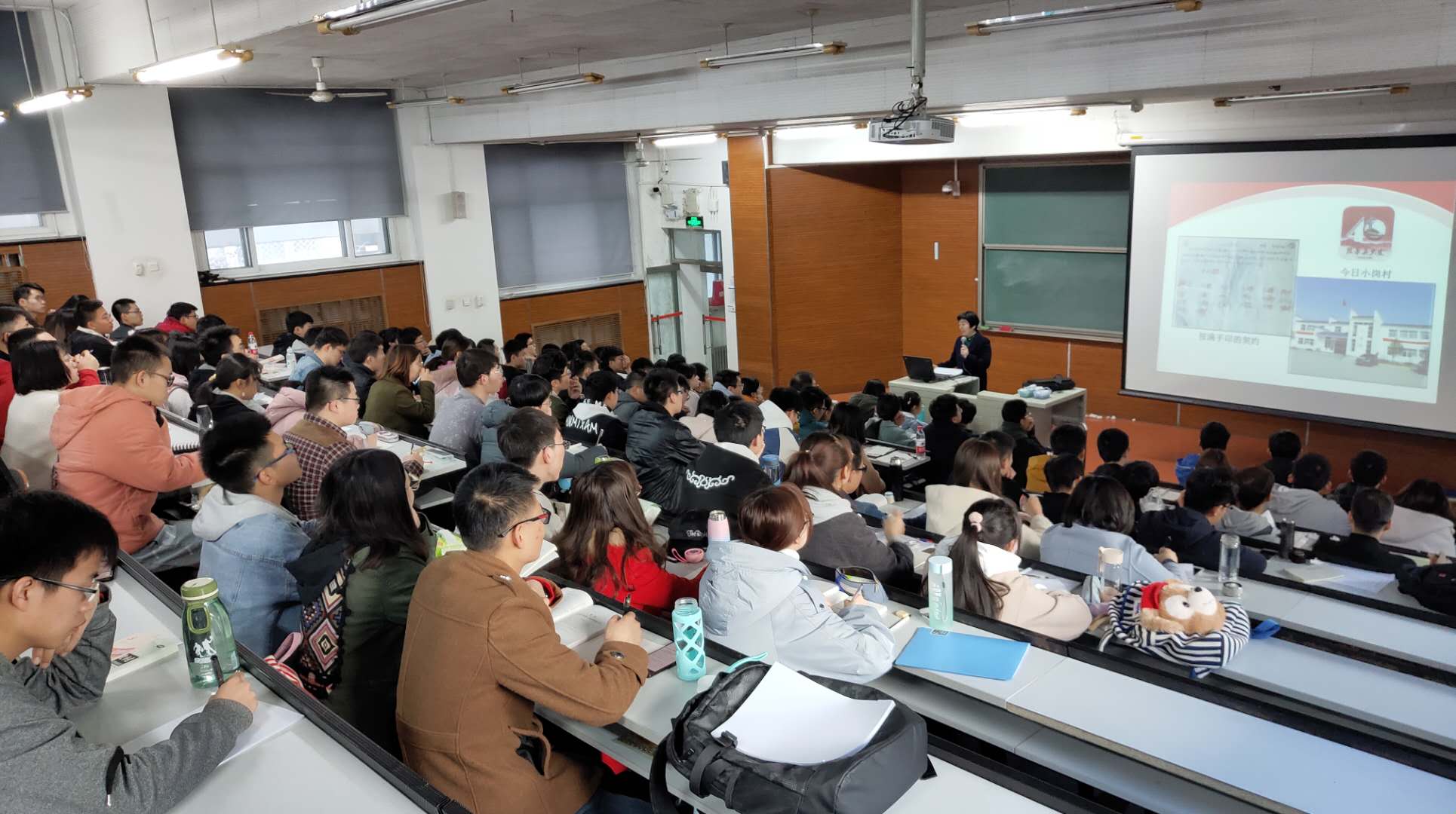 研究生与本科生的区别，详细解析研究生和本科生的4大主要区别
