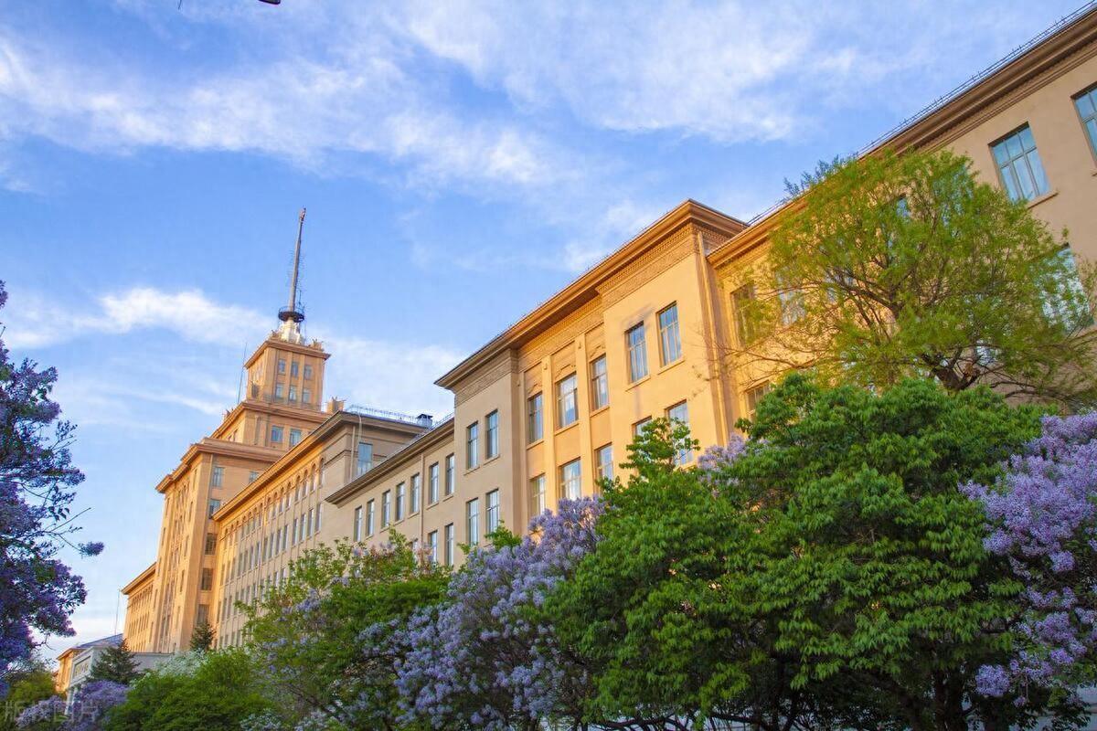 哈工大建筑学考研好考吗,从4个方面深度解析考研考上哈工大的难度(图1) 哈工大建筑学考研好考吗,从4个方面深度解析考研考上哈工大的难度(图1)