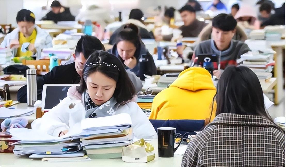 考研需要英语几级水平,过来人告诉你英语四六级对考研的真实影响(图2) 考研需要英语几级水平,过来人告诉你英语四六级对考研的真实影响(图2)