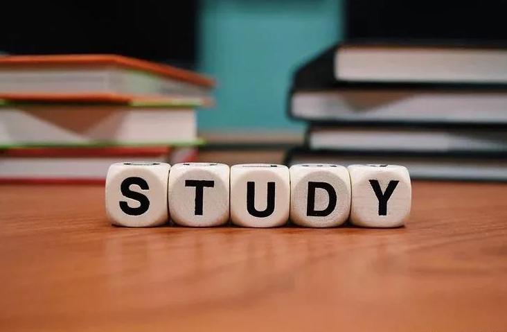 如何学习英语口语，一篇文教你快速搞定英语口语