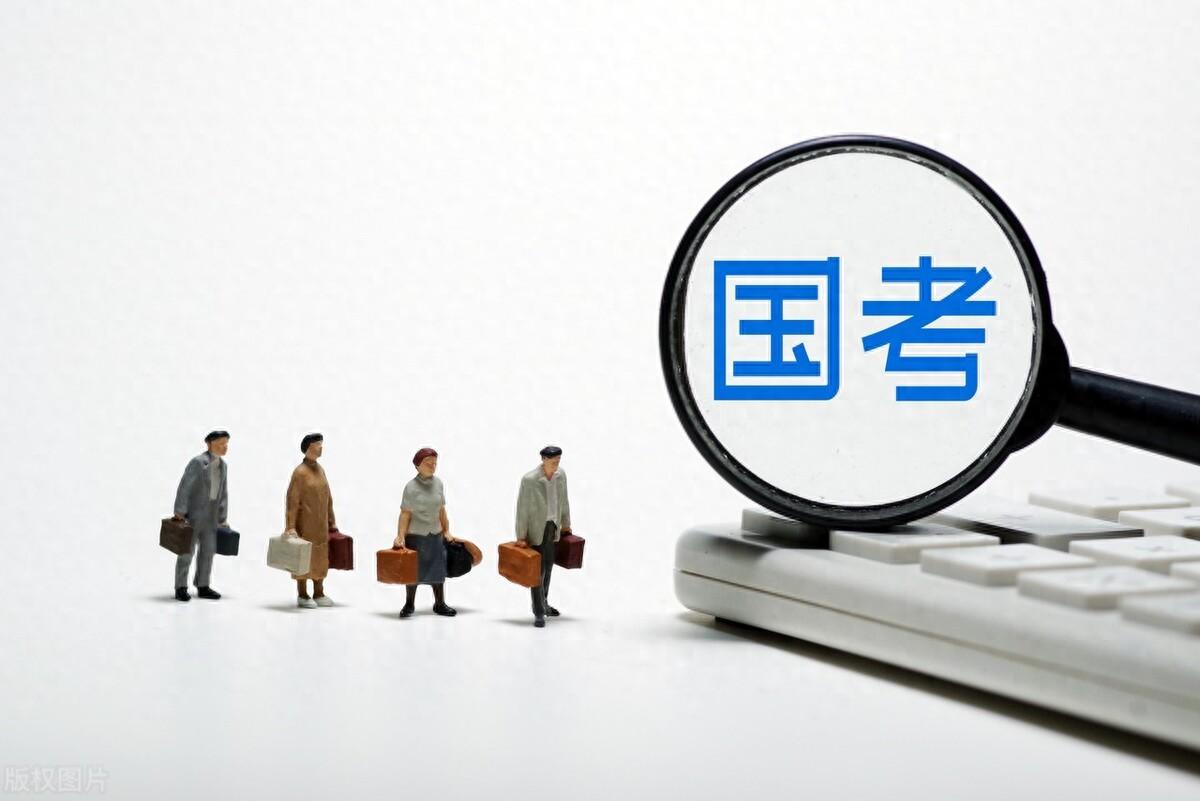 应届生考公务员有什么优势，应届生参加公务员考试的4个优势解析