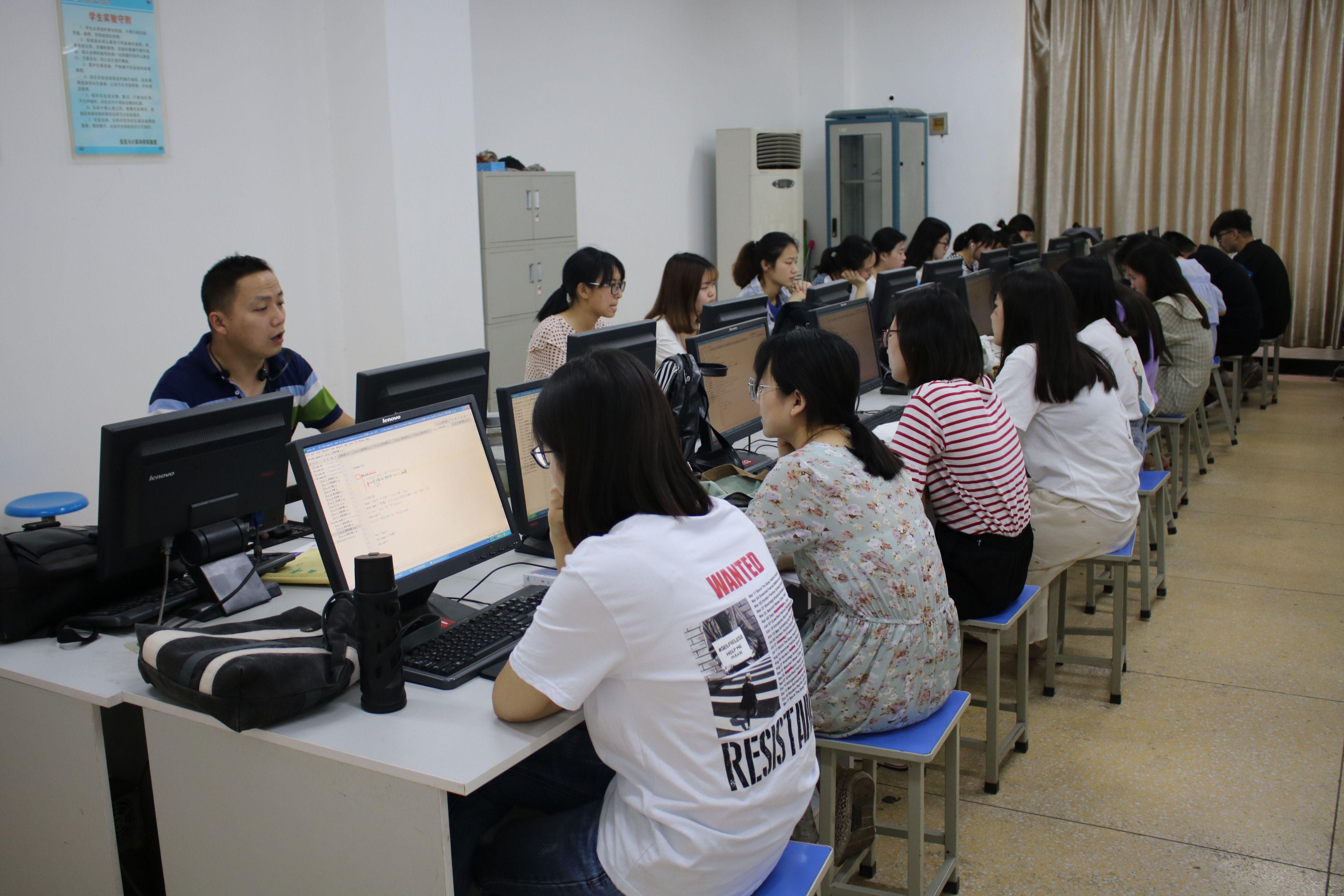 考研考什么专业好考公，盘点3个超容易考公的大学专业介绍(图3)