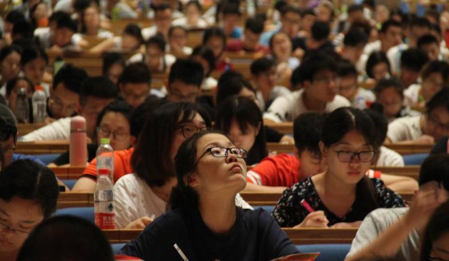 考研需要读几年，研究生学制两年和三年的区别分析