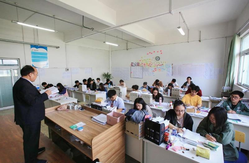 考研需要读几年,研究生学制两年和三年的区别分析(图3) 考研需要读几年,研究生学制两年和三年的区别分析(图3)