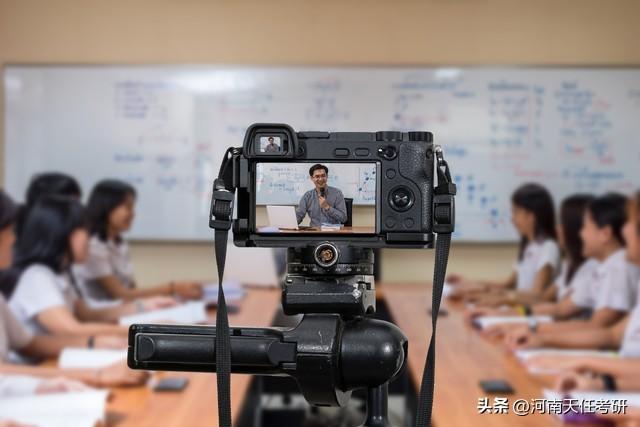 新闻传播学考研学校排名,新闻与传播专业考研最难考的10所院校(图2) 新闻传播学考研学校排名,新闻与传播专业考研最难考的10所院校(图2)