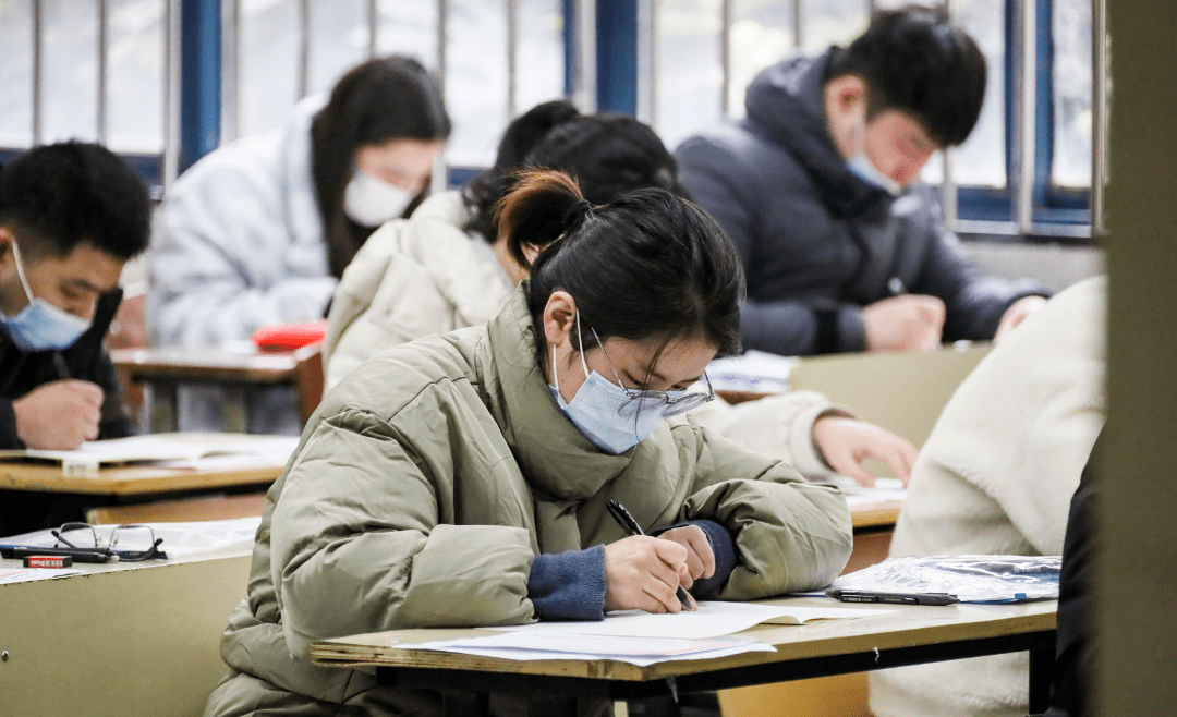 毕业了想考公务员的捷径,四类大学生毕业后公考的三条捷径建议(图4) 毕业了想考公务员的捷径,四类大学生毕业后公考的三条捷径建议(图4)