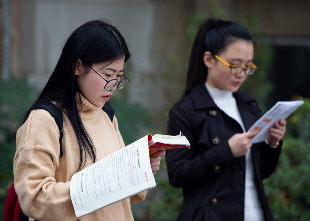 应届考公有什么优势,应届生考公务员的4大主要优势介绍(图3) 应届考公有什么优势,应届生考公务员的4大主要优势介绍(图3)