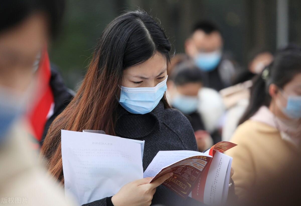 以本科考公务员和研究生考有什么区别,本科考公务员与研究生考公务员的区别优势分析(图3) 以本科考公务员和研究生考有什么区别,本科考公务员与研究生考公务员的区别优势分析(图3)