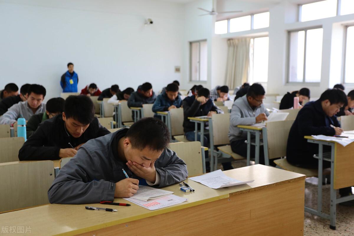 公考分为哪几个层次,考公人须知的公务员的3个层级介绍(图4) 公考分为哪几个层次,考公人须知的公务员的3个层级介绍(图4)