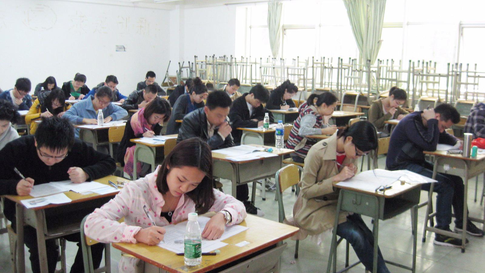 公考写题顺序怎么排，过来人的公务员考试行测做题顺序安排指南