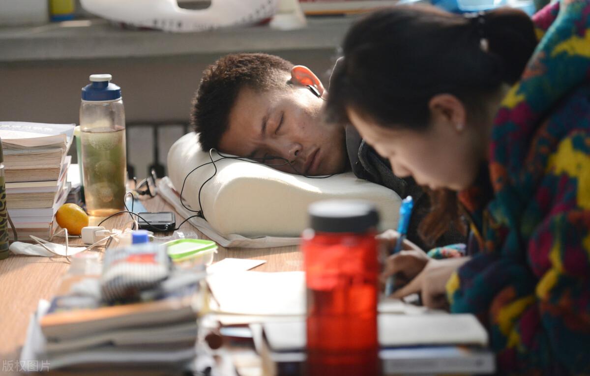 考研的要求和条件是什么,不同学历的考研报名基本条件(图4) 考研的要求和条件是什么,不同学历的考研报名基本条件(图4)