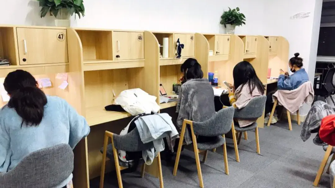 自习室创业盈利,深层揭秘共享自习室的赚钱盈利模式(图2) 自习室创业盈利,深层揭秘共享自习室的赚钱盈利模式(图2)