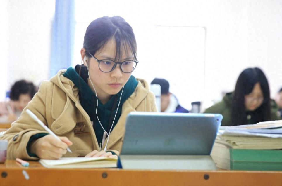不歧视三本的考研学校有哪些，盘点考研“不歧视二三本”的4所985院校