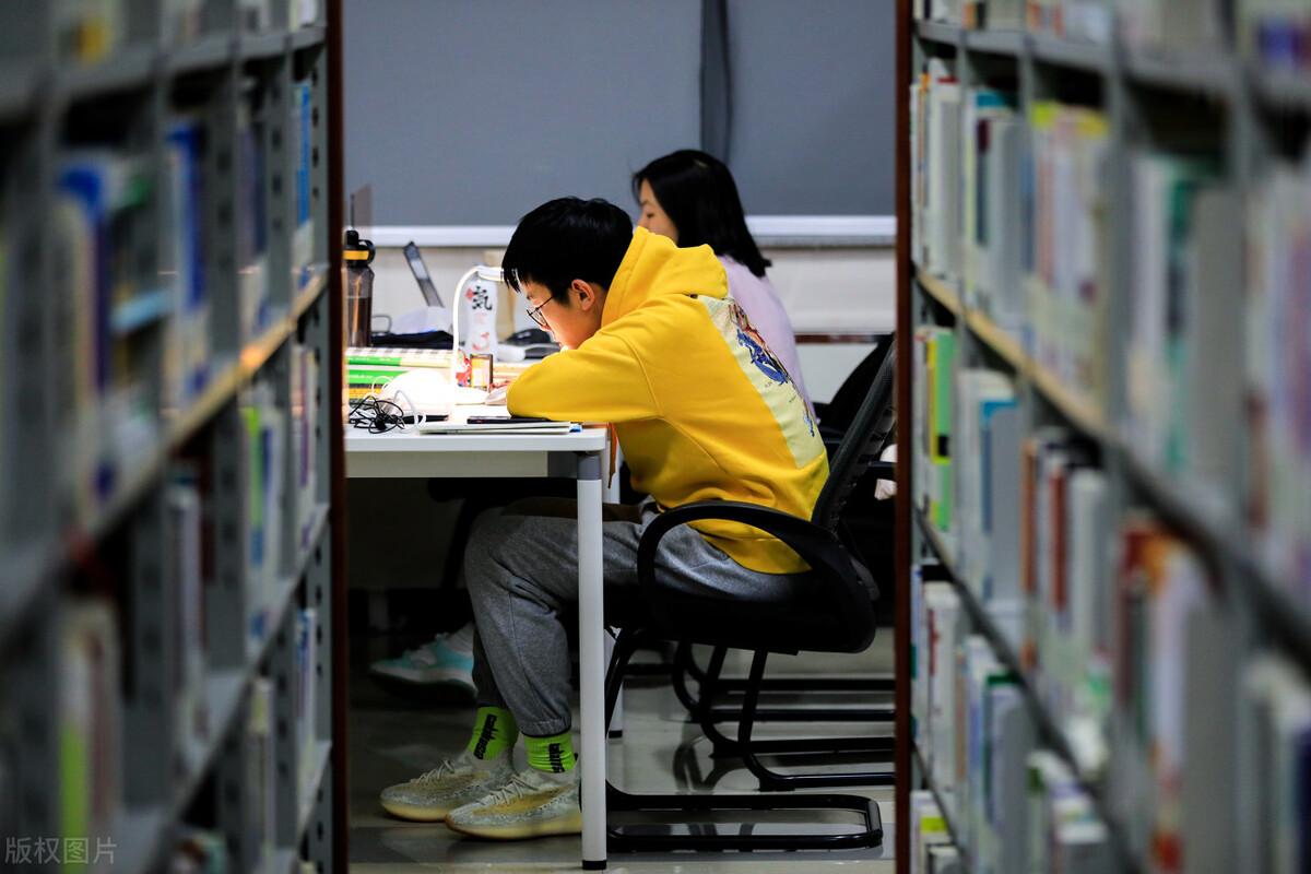 考研从大几开始准备比较好,大学当中最适合准备考研的阶段分析(图2) 考研从大几开始准备比较好,大学当中最适合准备考研的阶段分析(图2)