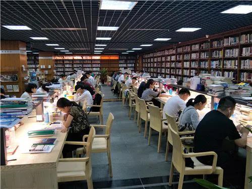 研究生平时忙不忙,6个方面带你了解真实的研究生生活(图2) 研究生平时忙不忙,6个方面带你了解真实的研究生生活(图2)