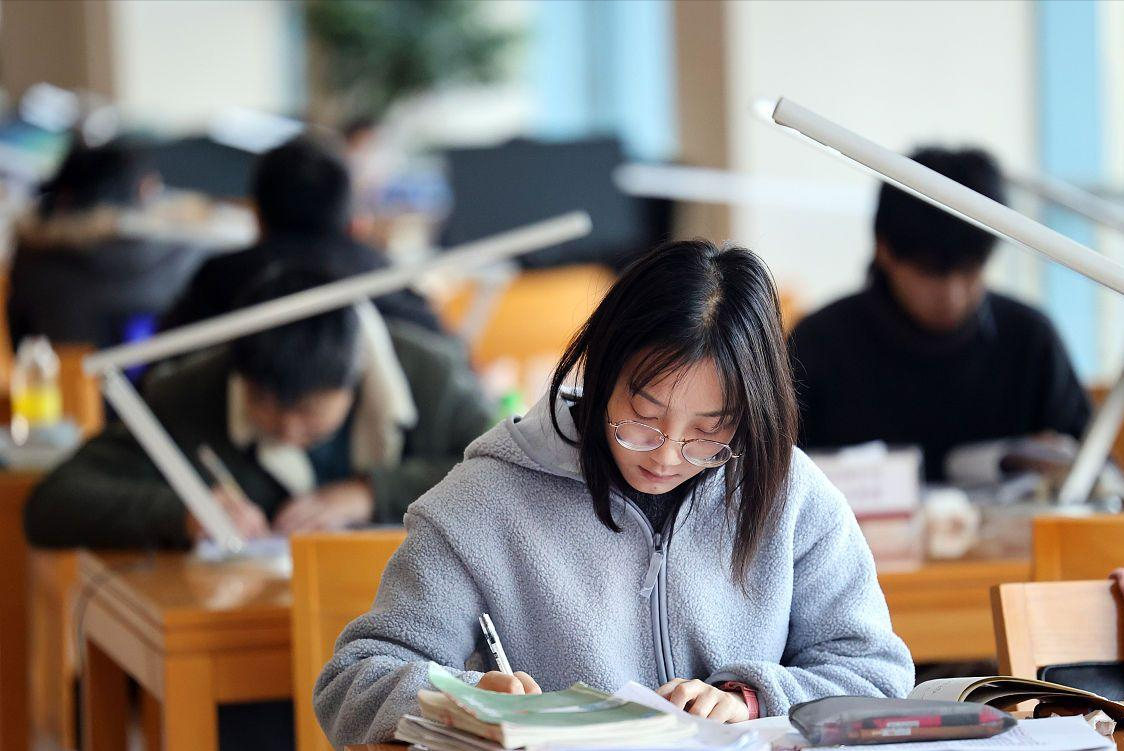 考研要准备几个月才能考上,多维度分析考研备考的最佳时长(图3) 考研要准备几个月才能考上,多维度分析考研备考的最佳时长(图3)