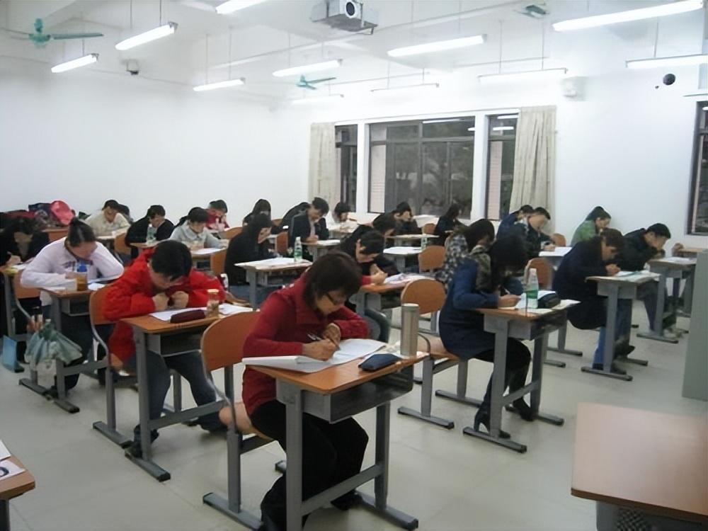 本科想考研究生怎么考,大学生考研究生的条件和流程(图3) 本科想考研究生怎么考,大学生考研究生的条件和流程(图3)