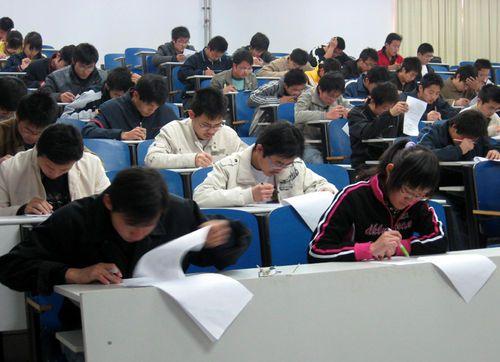 考研该不该报辅导班，考研纠结报班掌握这5个原则帮你做出最佳选择